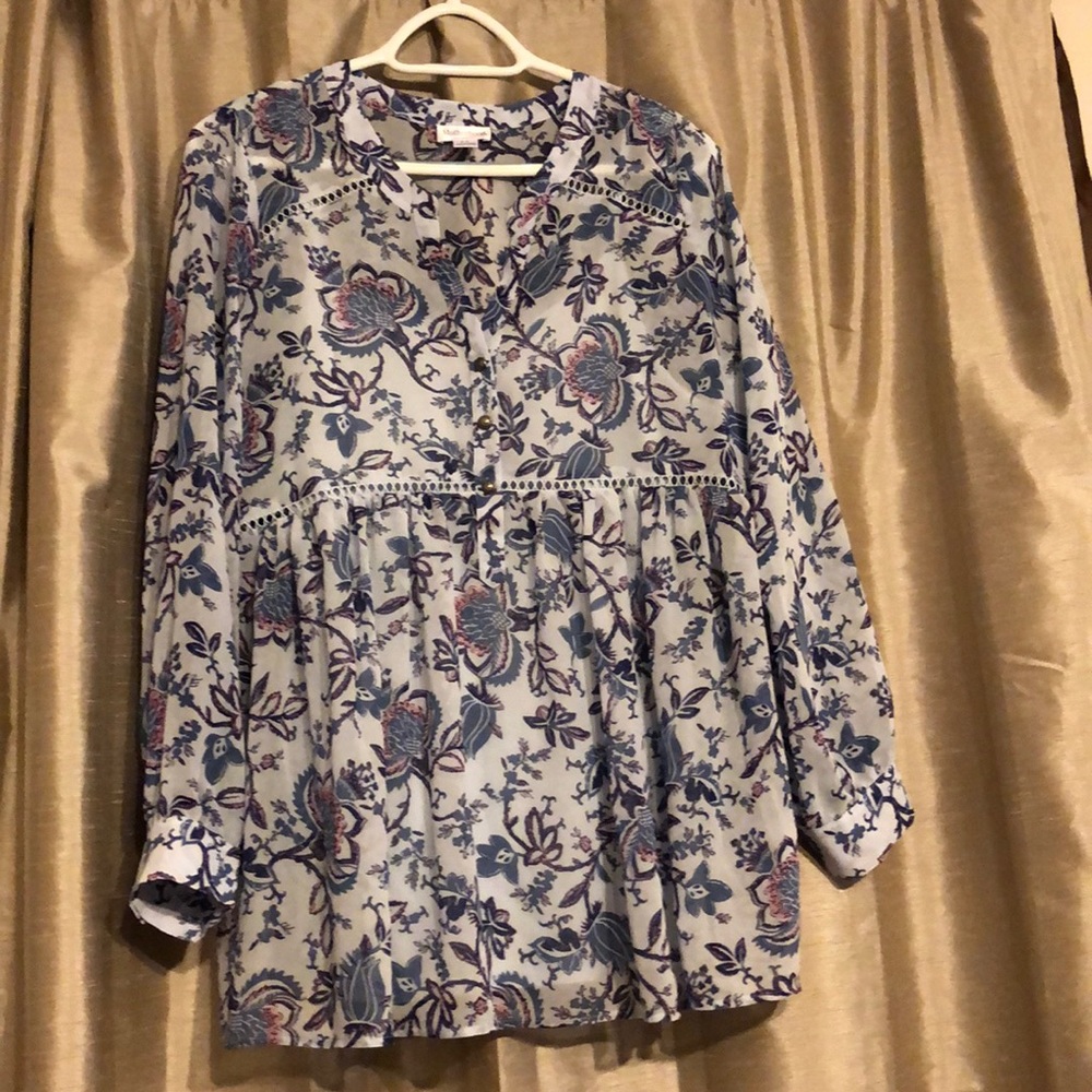Maternity flowy tunic